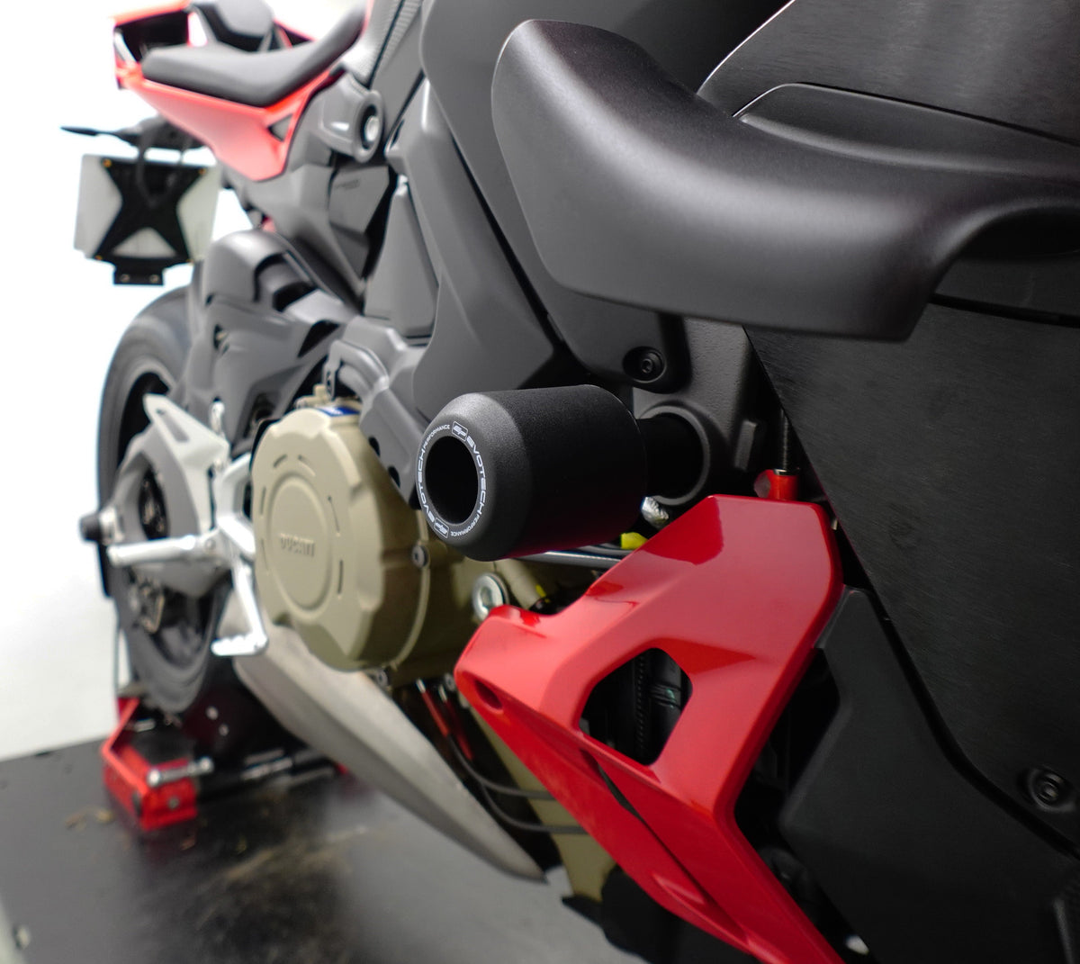 Evotech Frame Crash Protection - Ducati Streetfighter V4 (2025+)