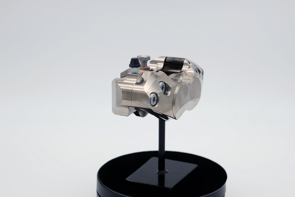 Beringer 4R01A 108mm Radial Right Caliper with 4 Pistons Ø32 AEROTEC® - Hard Nickel product image