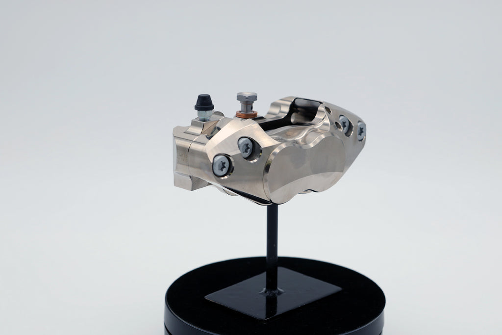 Beringer 4R01A 108mm Radial Right Caliper with 4 Pistons Ø32 AEROTEC® - Hard Nickel product image