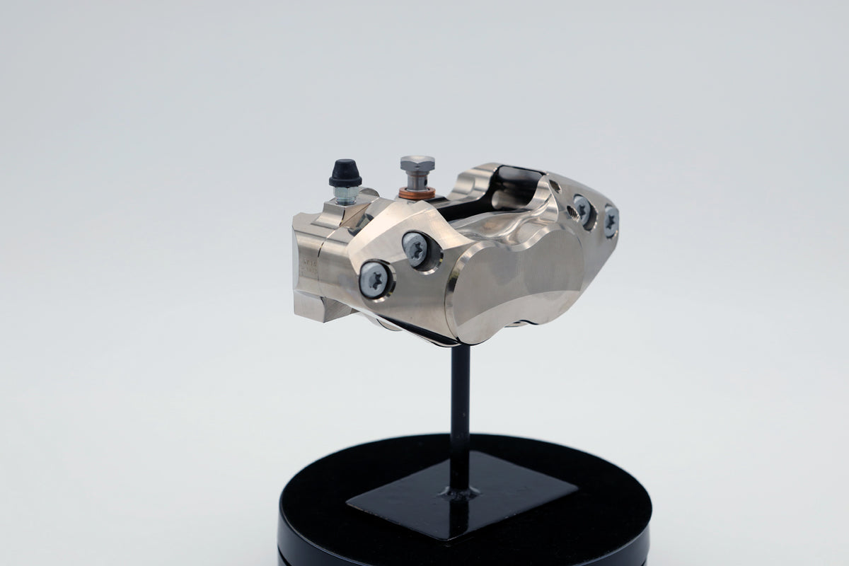 Beringer 4R01A 108mm Radial Right Caliper with 4 Pistons Ø32 AEROTEC® - Hard Nickel product image