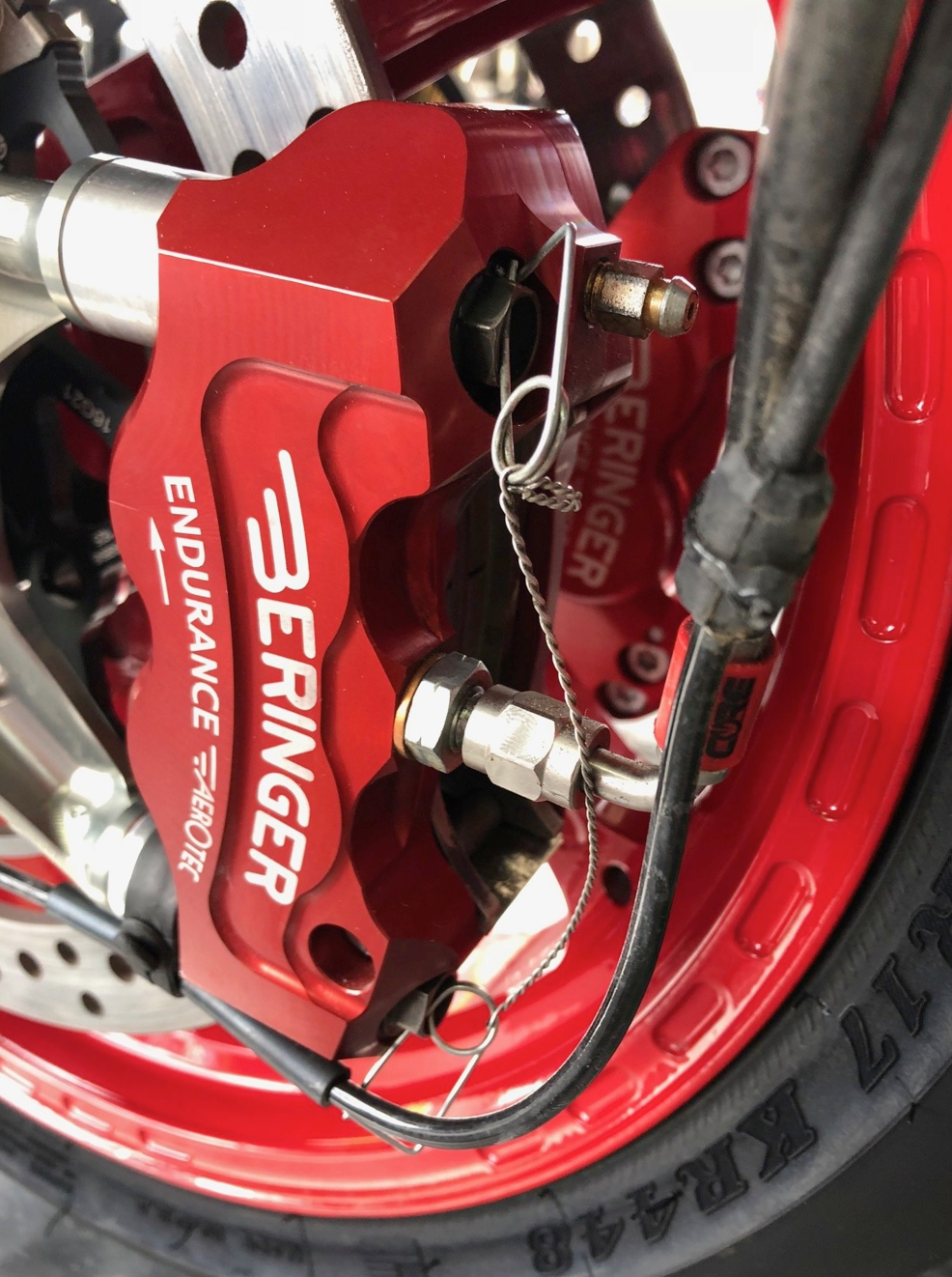 Beringer 4R11AE 108mm ENDURANCE Radial Left Caliper 4-Piston Ø32 AEROTEC® - additional product image