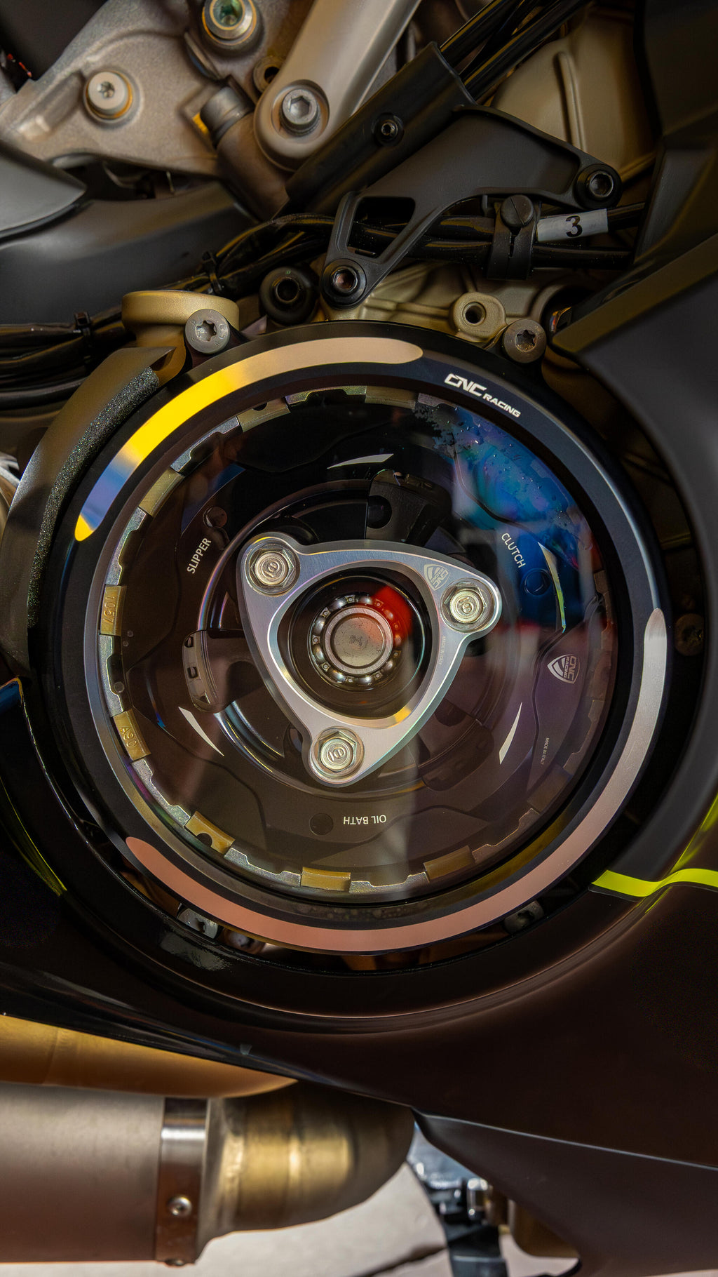 CNC Racing Pressure plate oil bath clutch Ducati with bearing Panigale Streetfighter Multistrada Diavel V4 - CNC Racing image 5