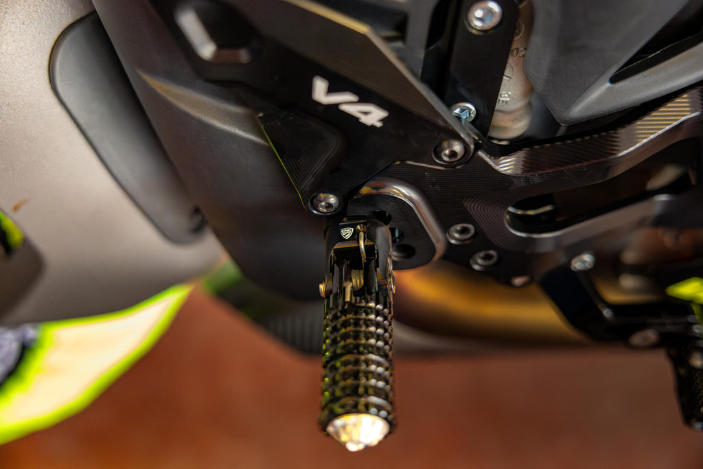 CNC Racing Adjustable rearsets Ducati Panigale V4 - CNC Racing image 4