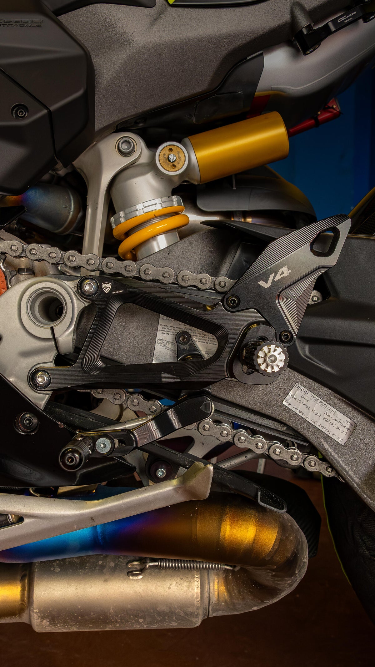 CNC Racing Adjustable rearsets Ducati Panigale V4 - CNC Racing image 2