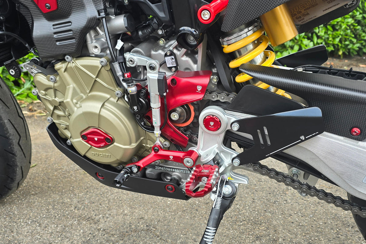 CNC Racing Heel – Guard Kit for Ducati Hypermotard 698 Mono - CNC Racing image 3