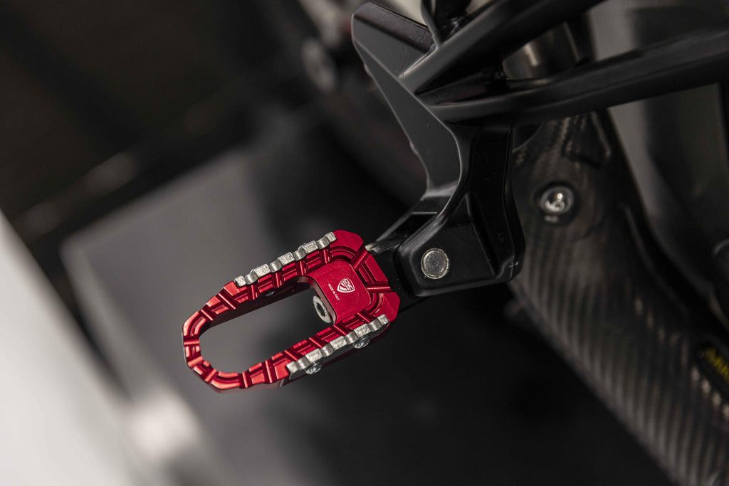 CNC Racing Footpegs kit TOURING – passenger - CNC Racing image 5