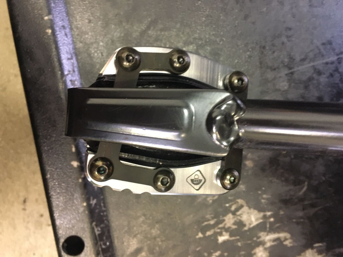 DBK Mts 950 Kickstand Pad