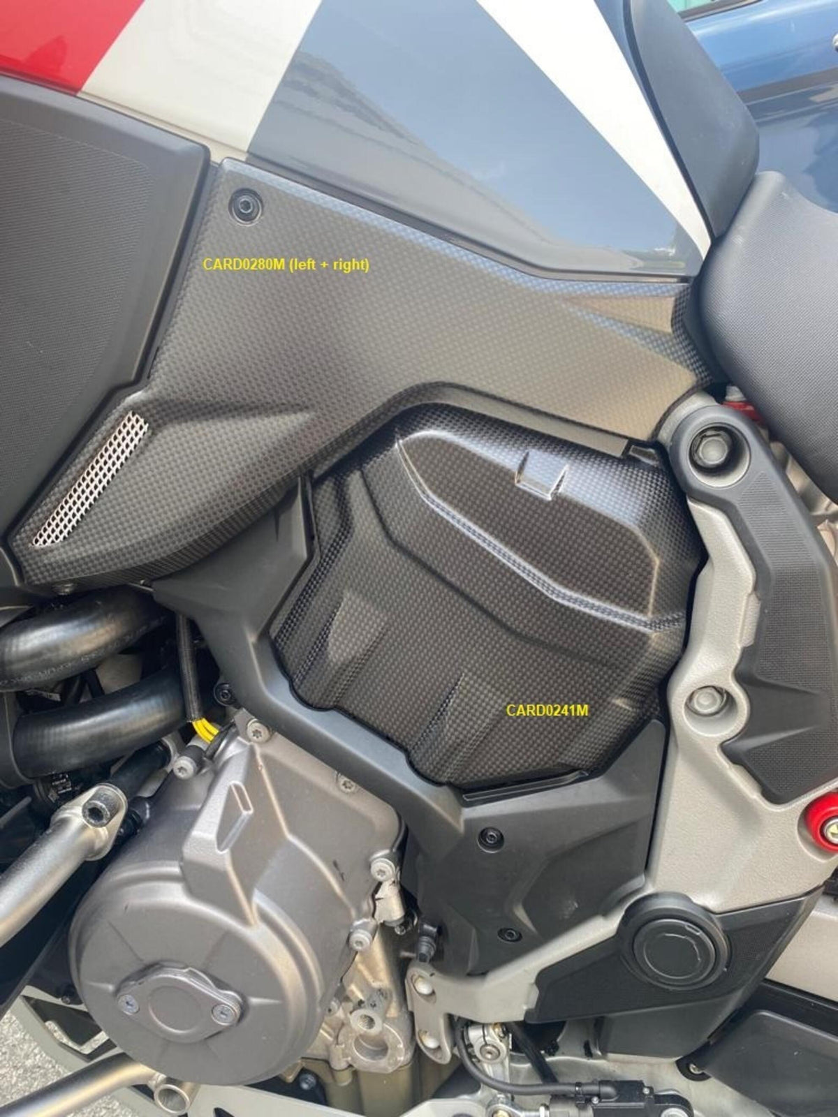 LighTech Side panels under the tank in carbon - Matt for Ducati Multiple Models
