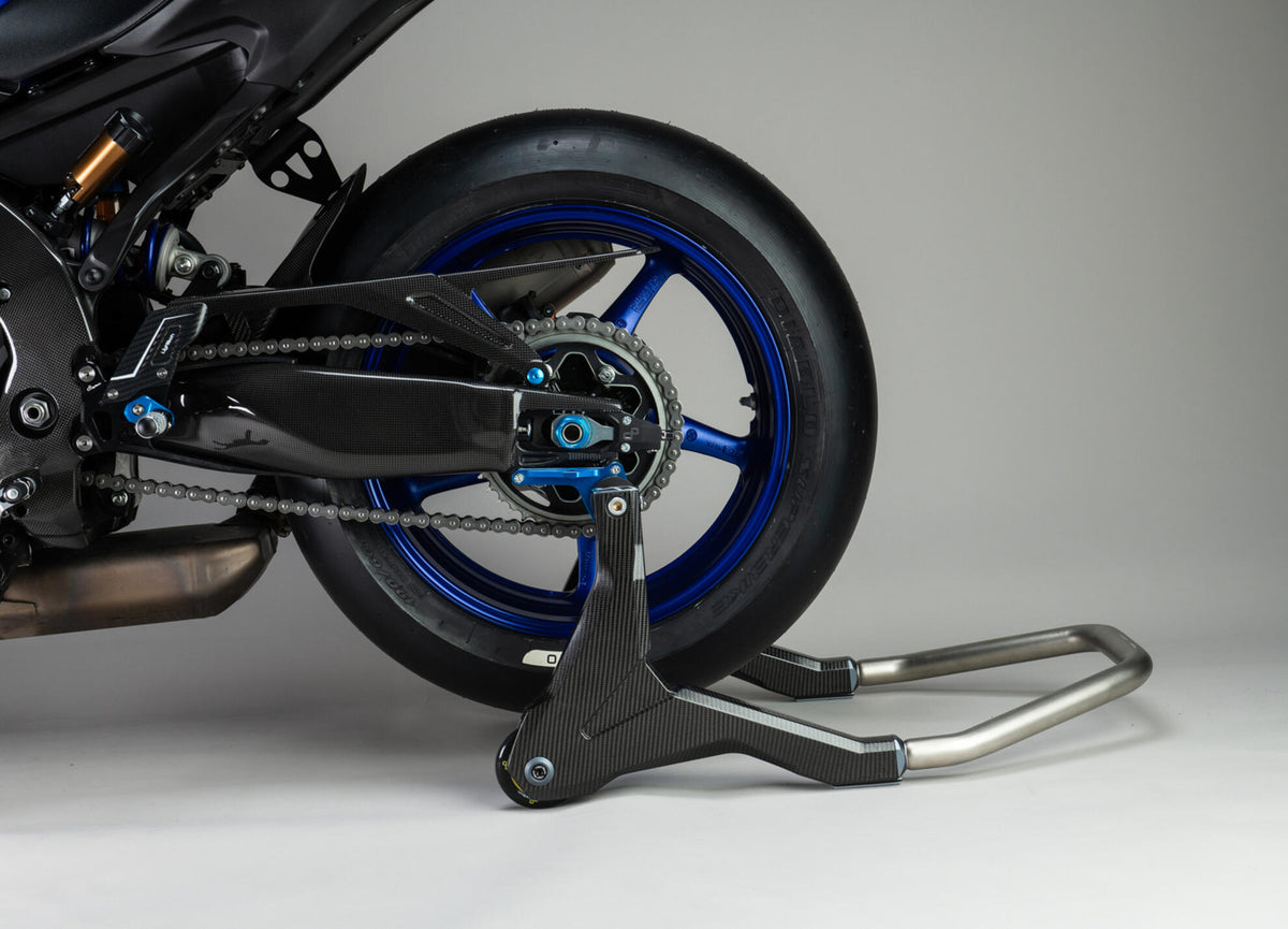 LighTech Carbon Swingarm Protector for Yamaha R9 2025–2026