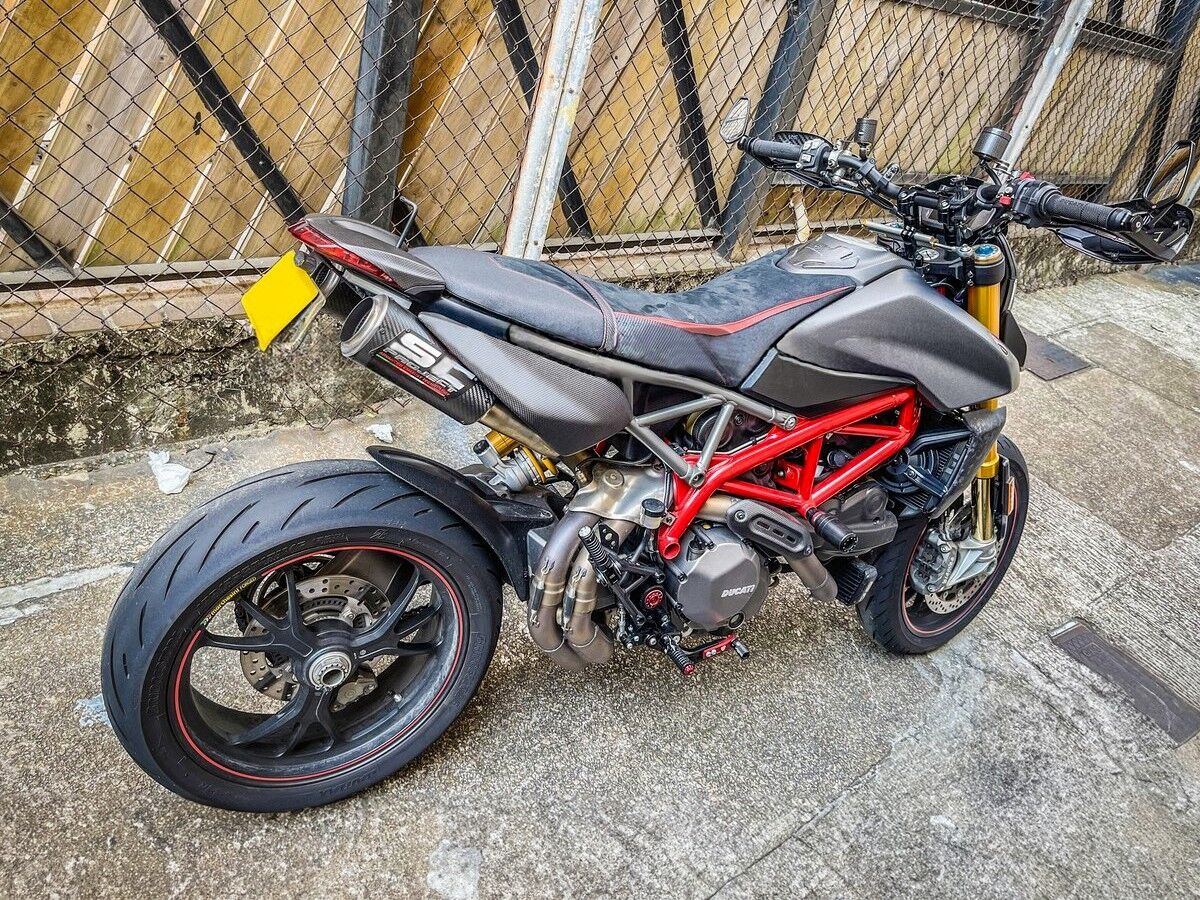DBK Hm 950 Matt Carbon Side Panels