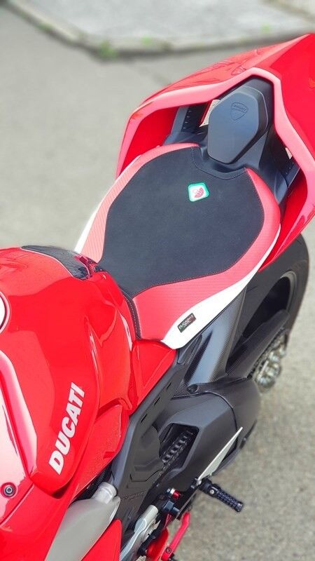 DBK Panigale V4 Seat Cover Rider