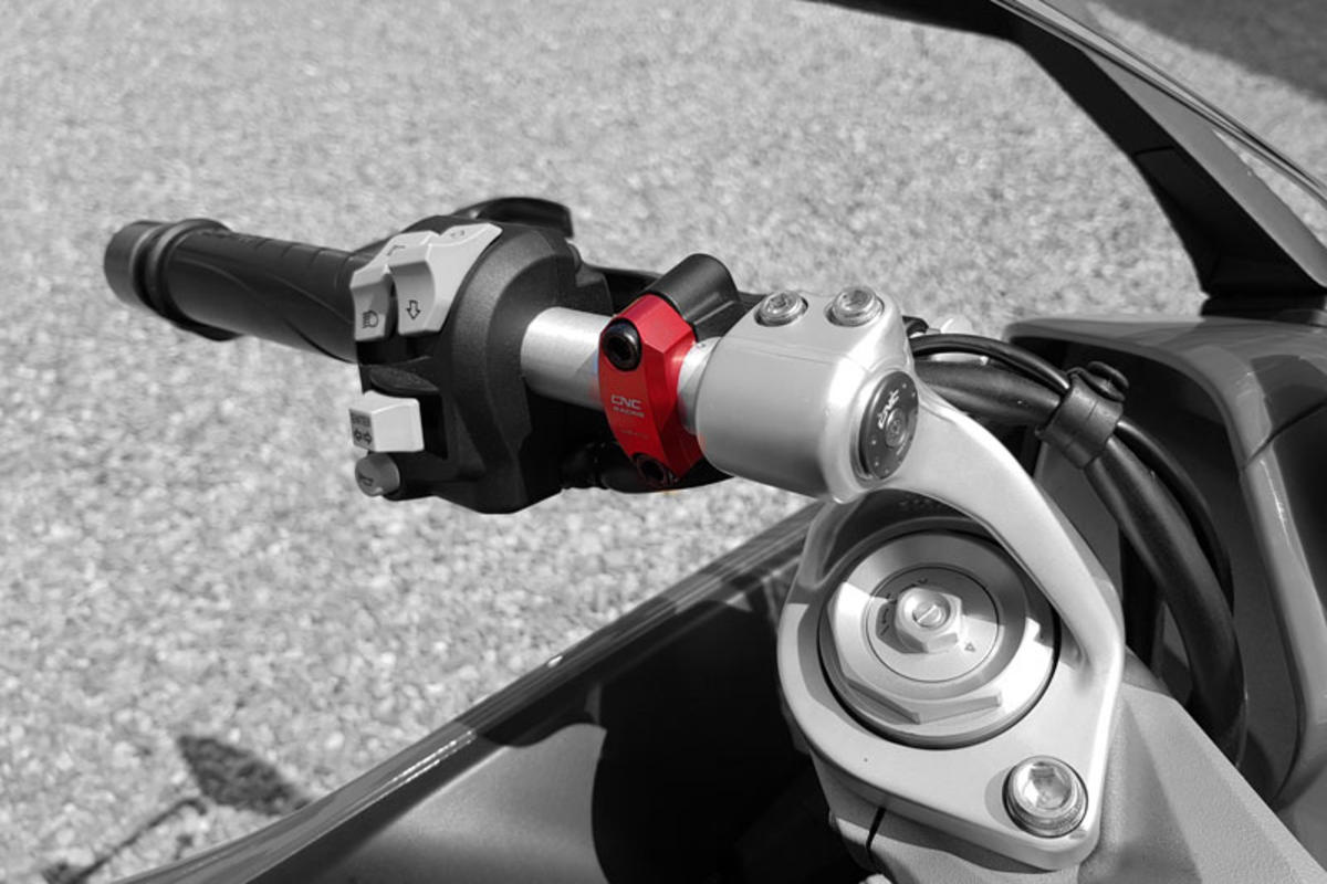 CNC Racing Brembo Master Cylinder Clamp No Mirror Mount - CNC Racing image 2