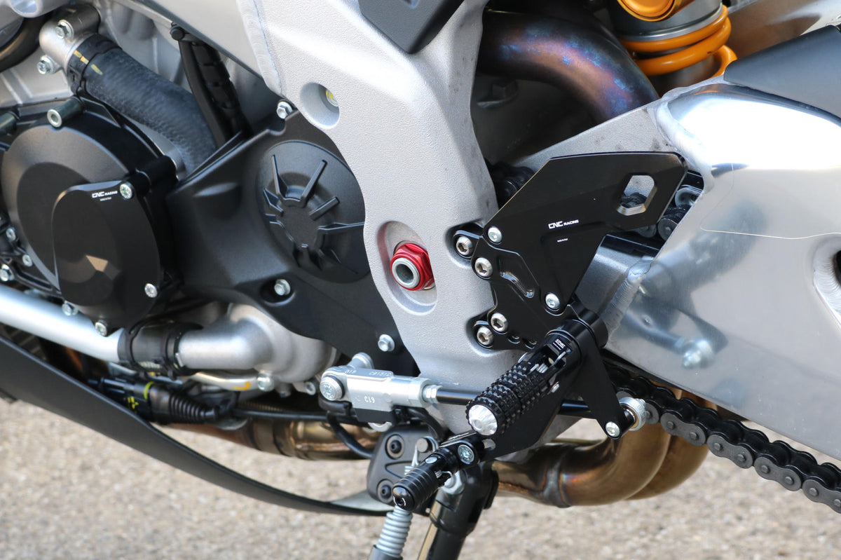 CNC Racing SWINGARM PIVOT NUT APRILIA - CNC Racing image 2