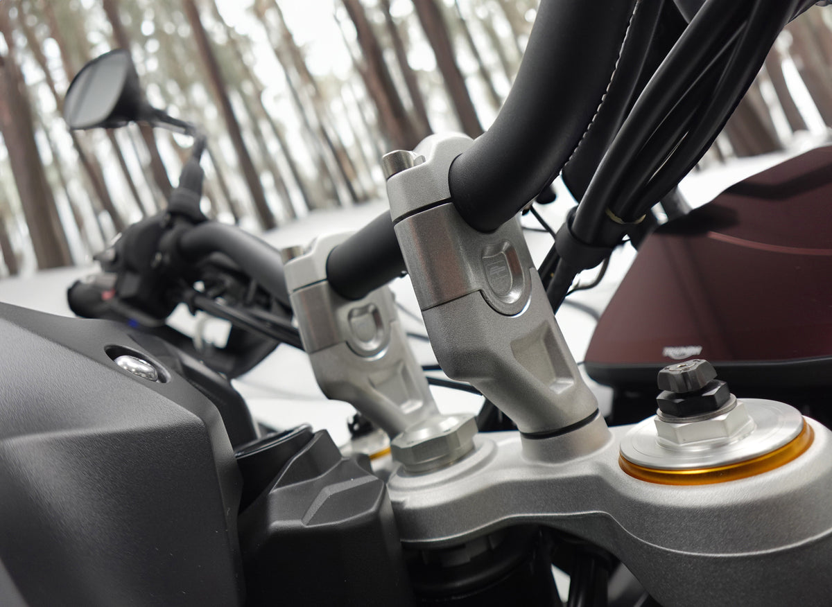 Evotech Handlebar Riser - Triumph Tiger 900 Alpine Edition (2026+)