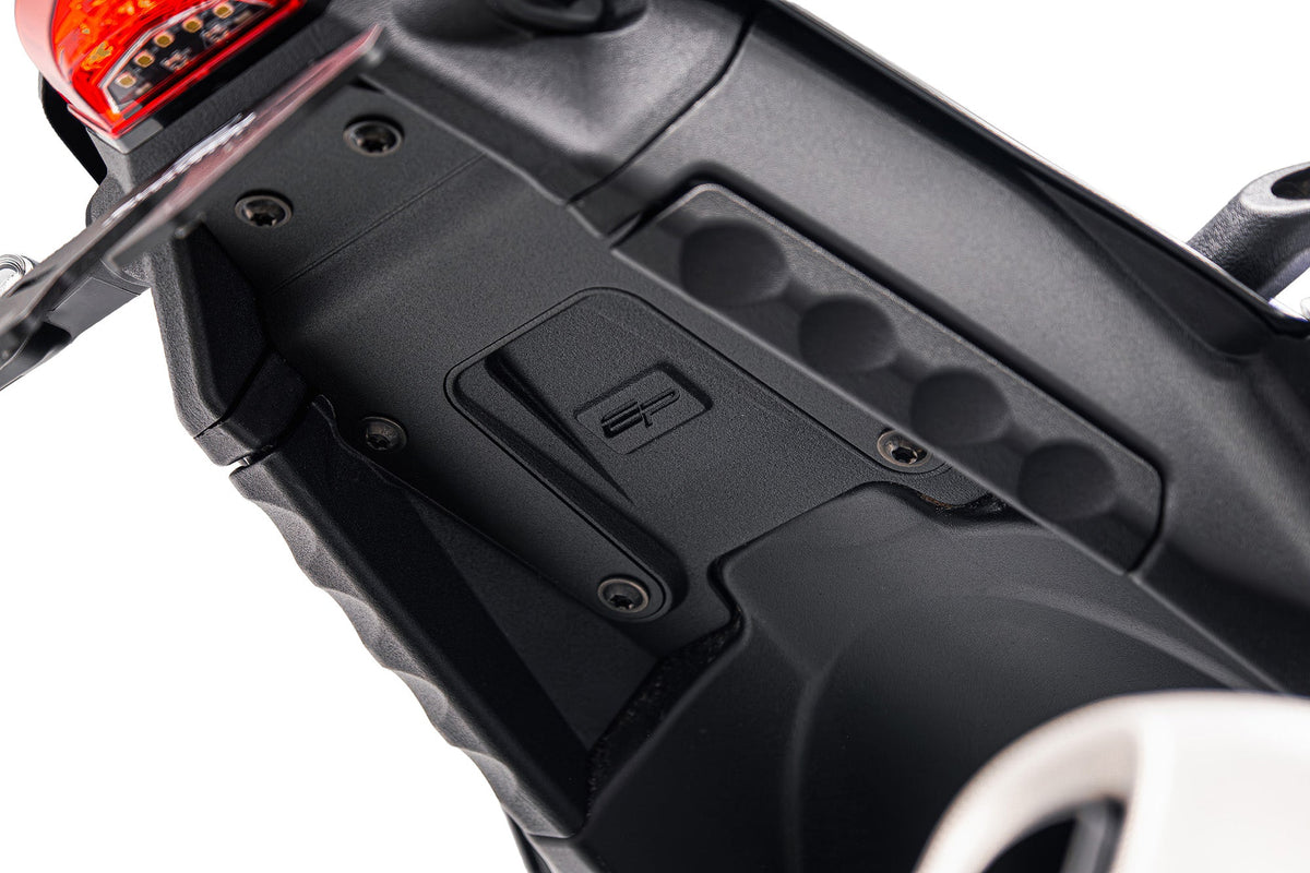 Evotech Tail Tidy (Red Rear Light) - Yamaha Tenere 700 (2025+)