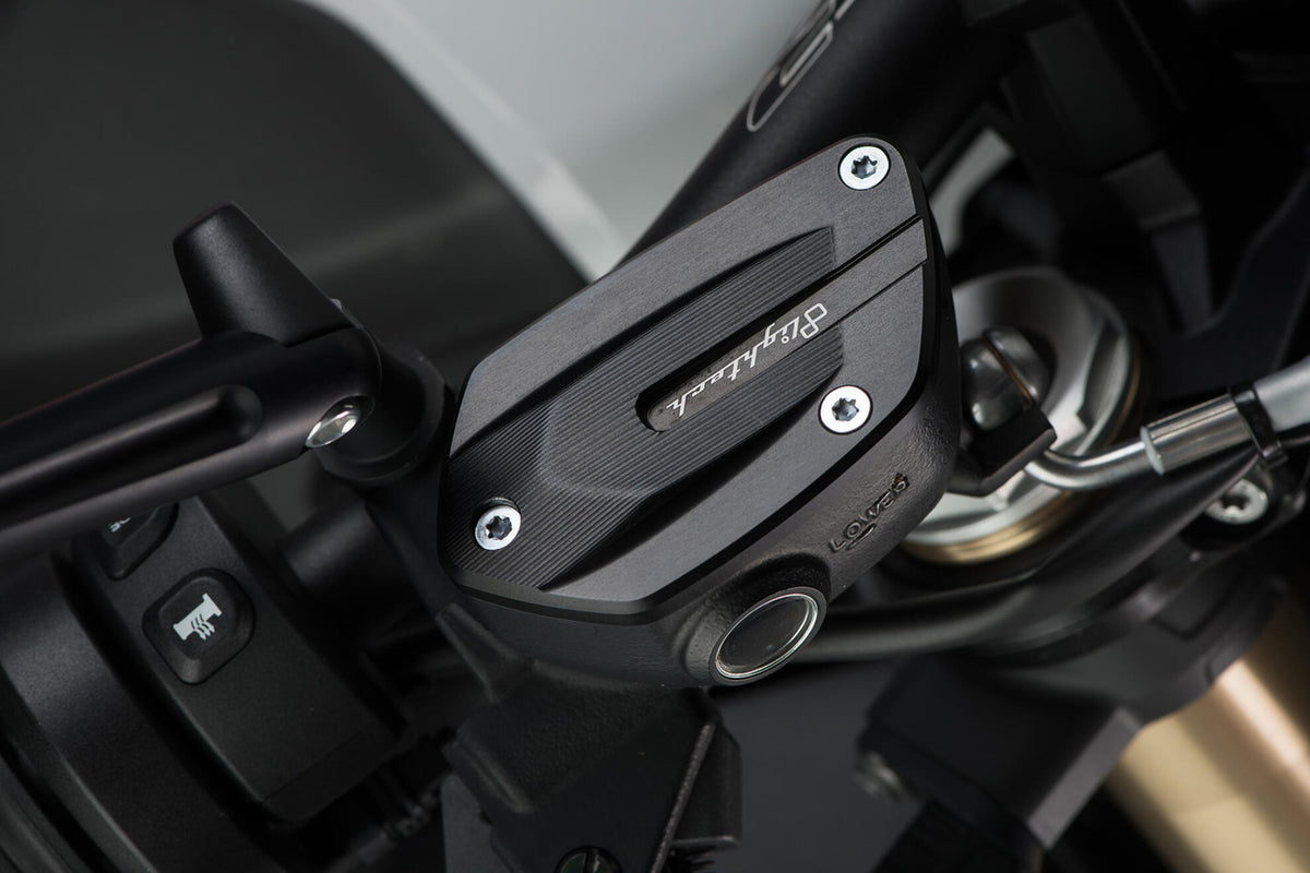 LighTech Clutch/Brake Pump Reservoir Cover for BMW R NINET SCRAMBLER 2016–2019 / BMW S 1000 R 2022, 2023, 2024, 2026