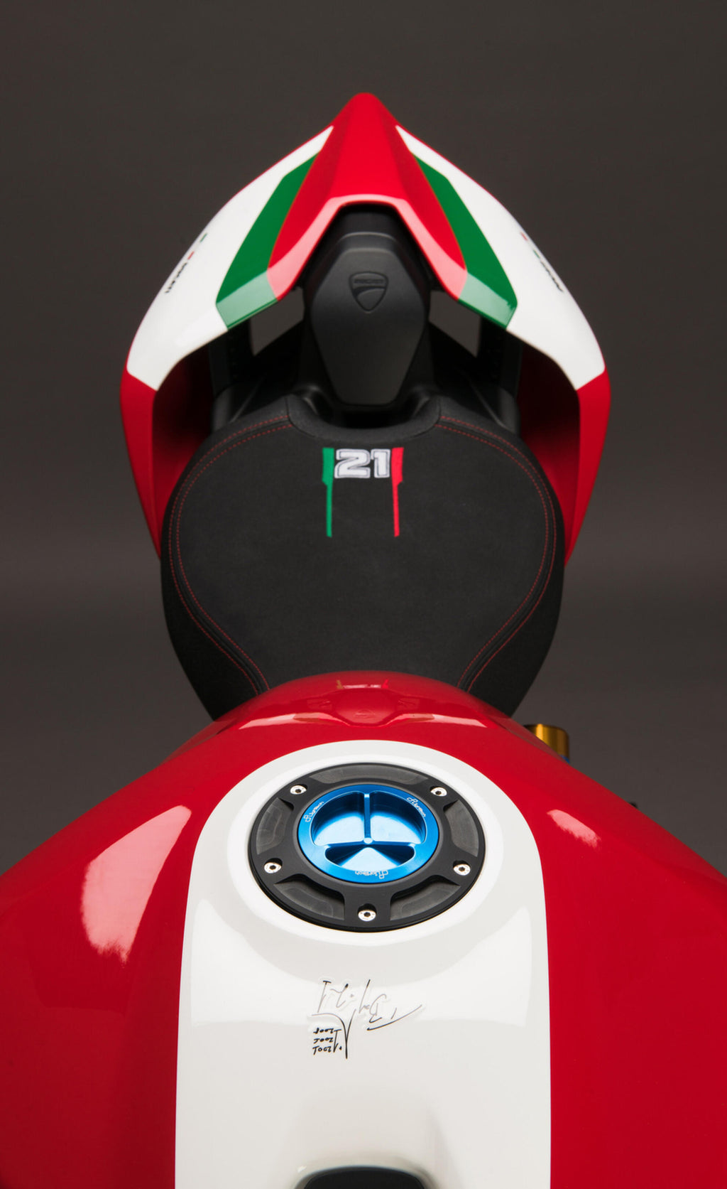 LighTech Replacement Fuel Cap (Spin Locking)