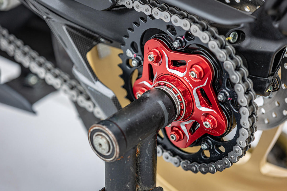 CNC Racing Rear sprocket flange 5 holes MV Agusta – Bicolor - CNC Racing image 5