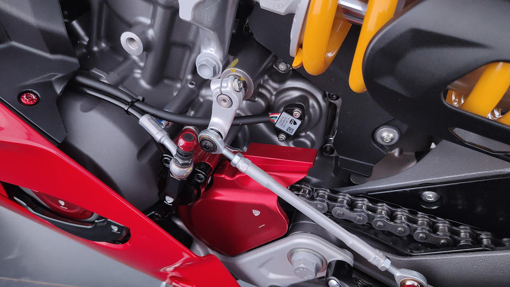CNC Racing Front Sprocket Cover for Ducati Panigale V2 / Streetfighter V2 (MY2025) - CNC Racing image 4