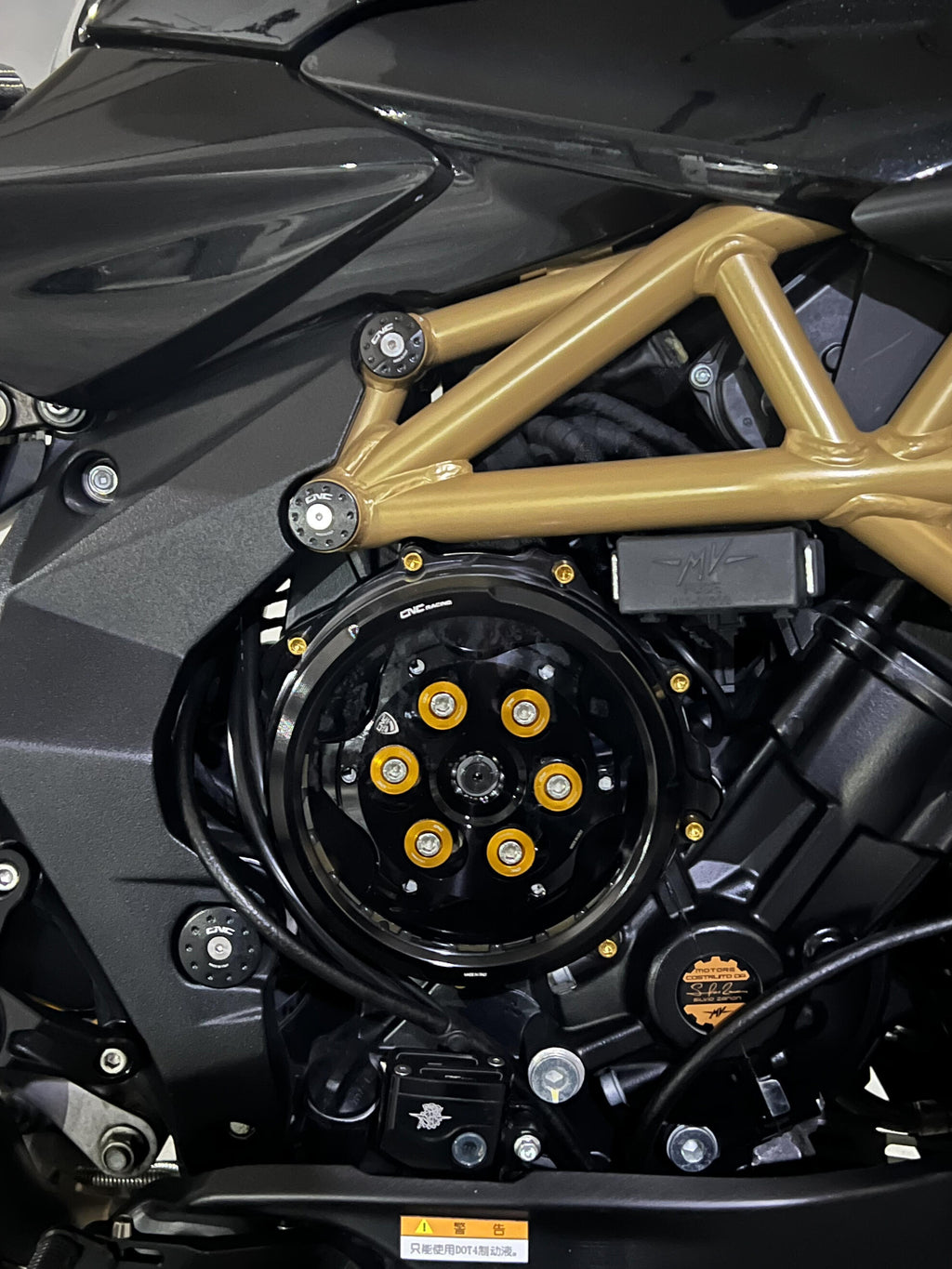 CNC Racing Clear clutch cover MV Agusta- hydraulic control - CNC Racing image 7