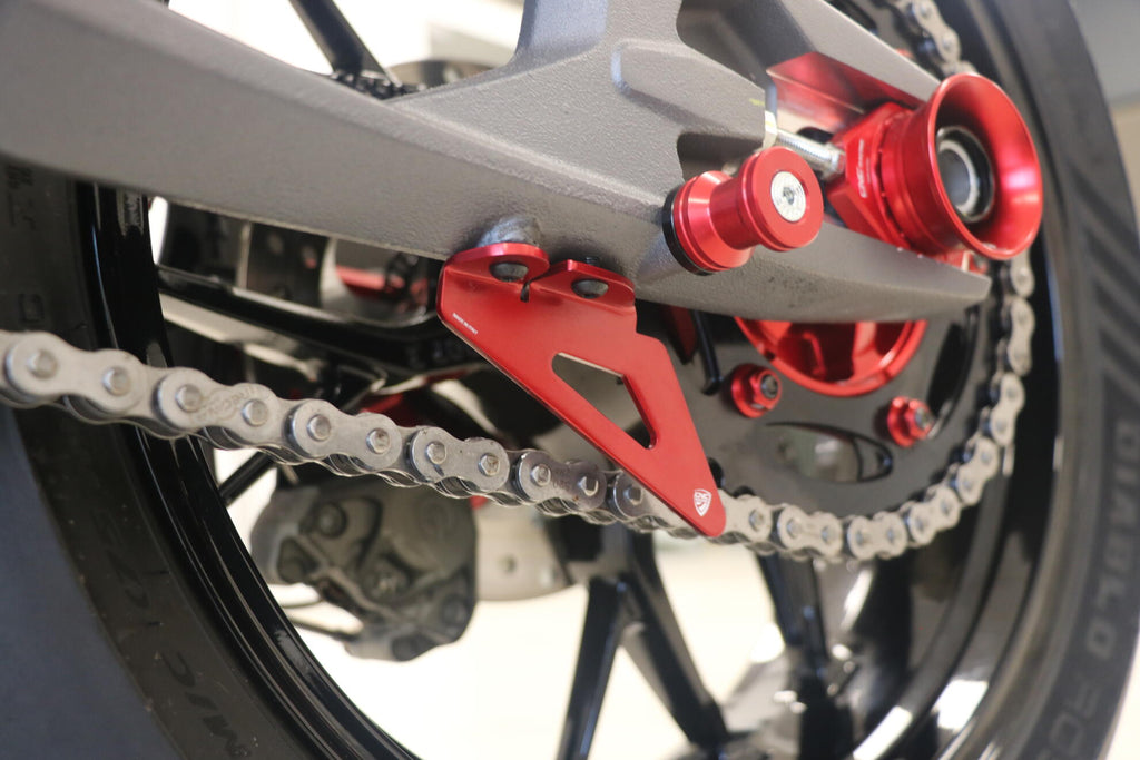 CNC Racing Lower Chain Guard for Ducati Panigale V2 and Streetfighter V2 My 2025 - CNC Racing image 2