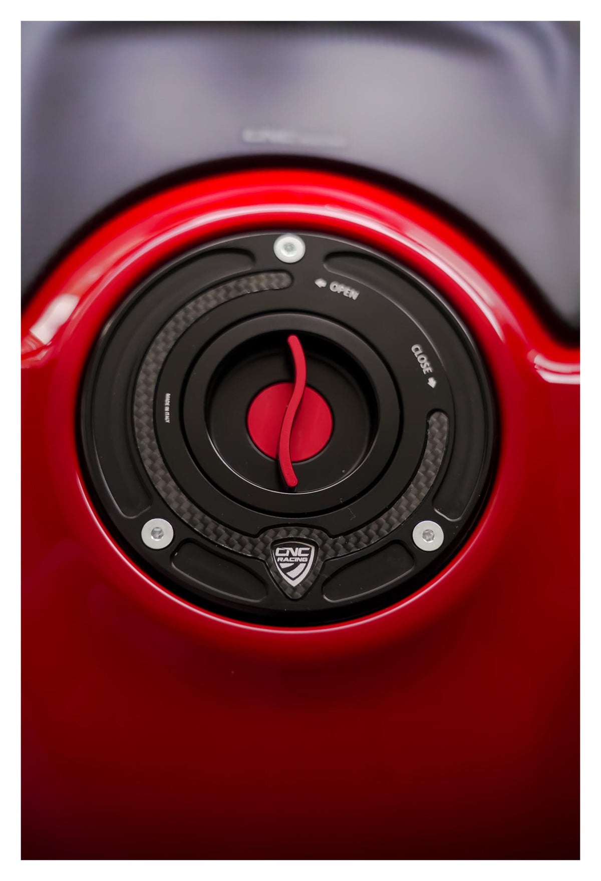 CNC Racing Fuel Tank Cap – Flange Carbon - CNC Racing image 2