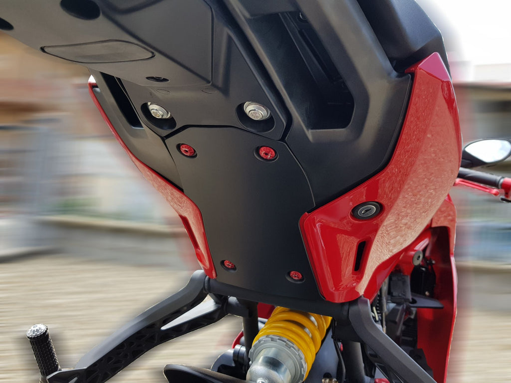 CNC Racing Undertail cover screw kit Ducati - CNC Racing image 2