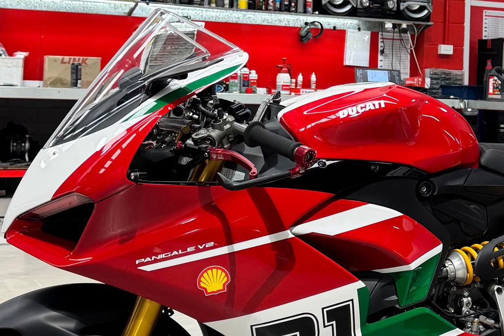 CNC Racing Clutch-Guard Race – Clutch lever protection Troy Bayliss Limited Edition - CNC Racing image 2