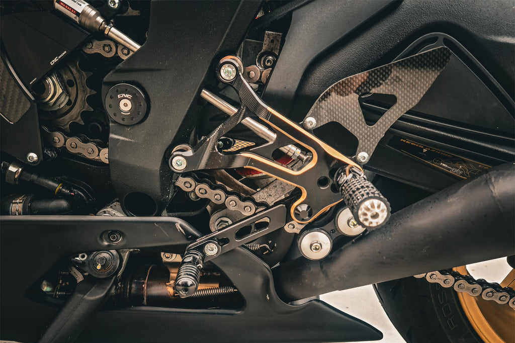 CNC Racing Adjustable rear sets MV Agusta – Bicolor - CNC Racing image 3
