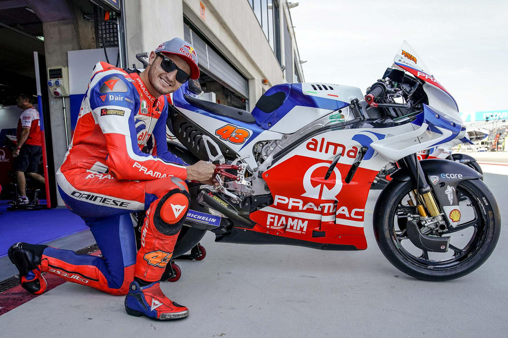 CNC Racing Adjustable rear sets Ducati Panigale V4 series for V4, V4 S and V4 Speciale – Pramac Racing limited Edition - CNC Racing image 9
