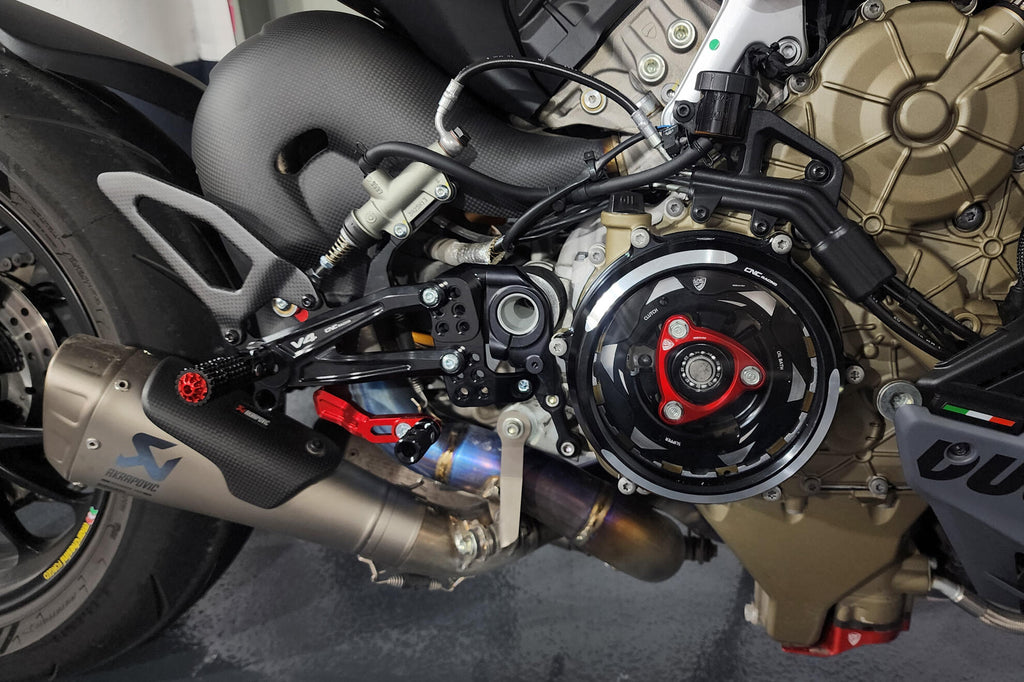 CNC Racing Adjustable rearsets Ducati Streetfighter V4 Carbon - CNC Racing image 3