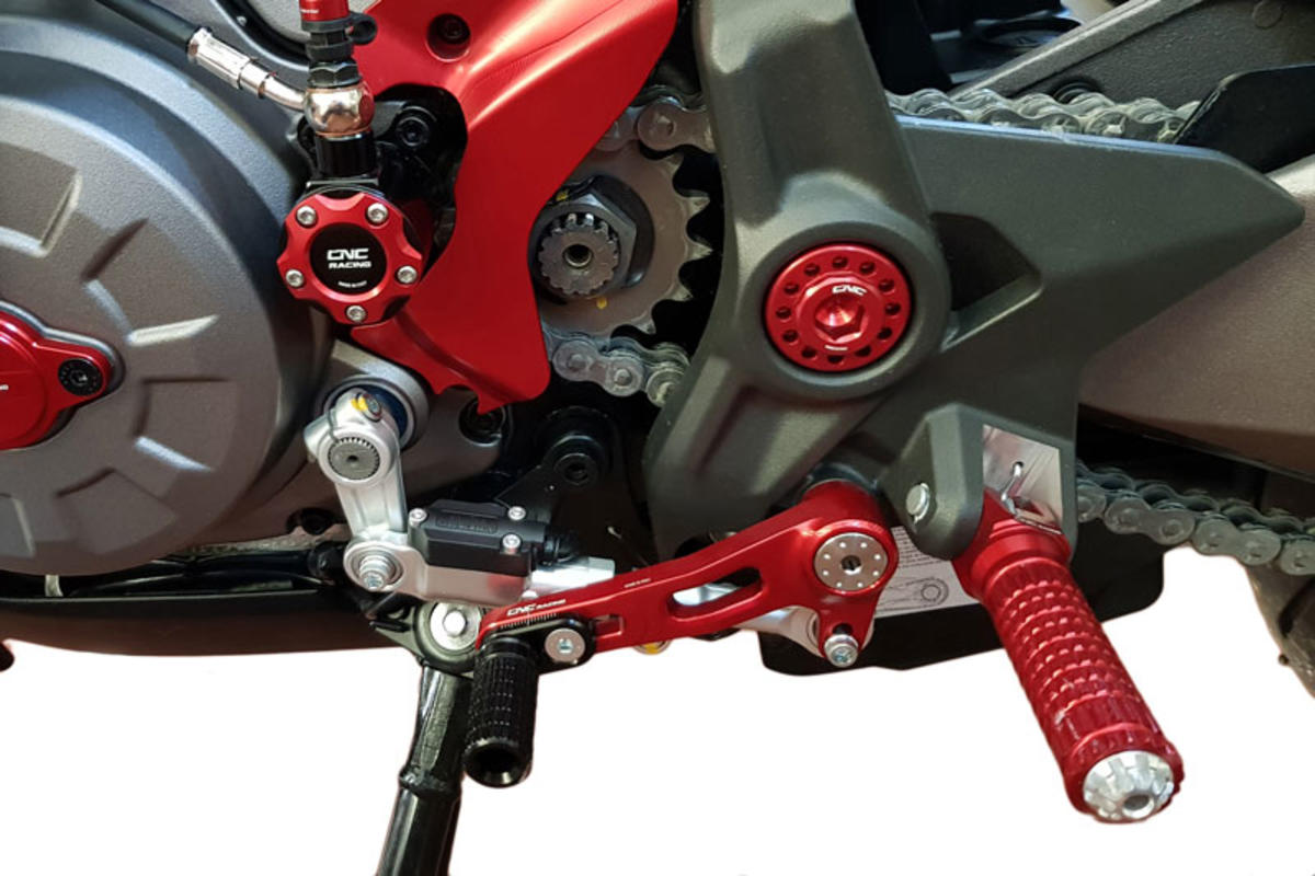 CNC Racing Gear/Rear Brake Levers Kit for Ducati – Slide - CNC Racing image 3