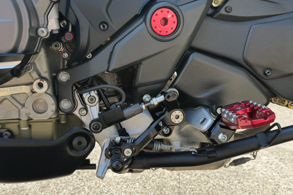 CNC Racing Gear Lever for Ducati Multistrada V4 / V4 S / V4 Pikes Peak / V4 RS / V4 Rally – Slide - CNC Racing image 2