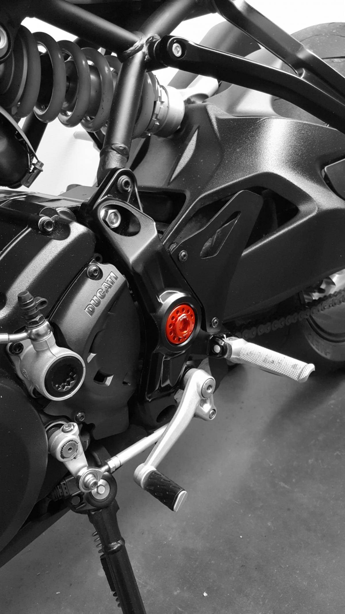 CNC Racing Central Bolt Kit for OEM Rearsets for Ducati - CNC Racing image 3