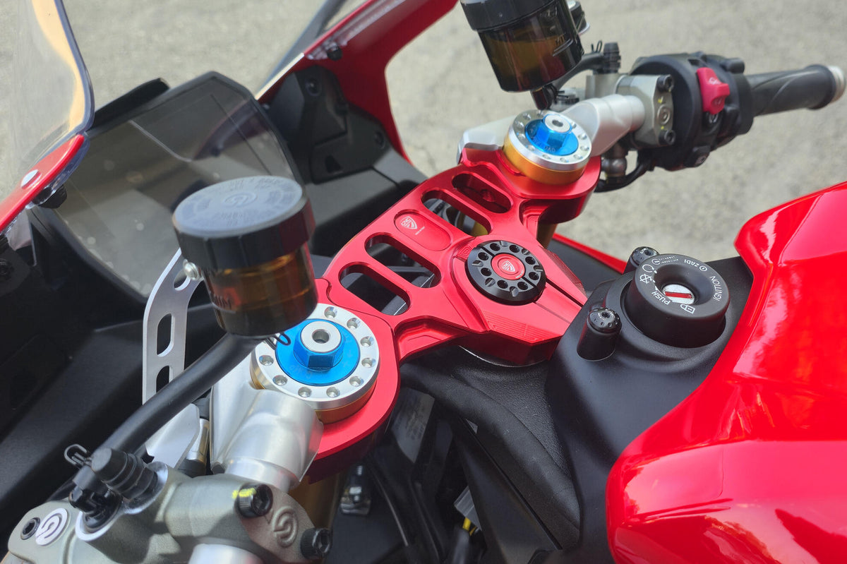 CNC Racing Triple Clamps for Ducati Panigale V2 MY2025 – Top Yoke - CNC Racing image 4