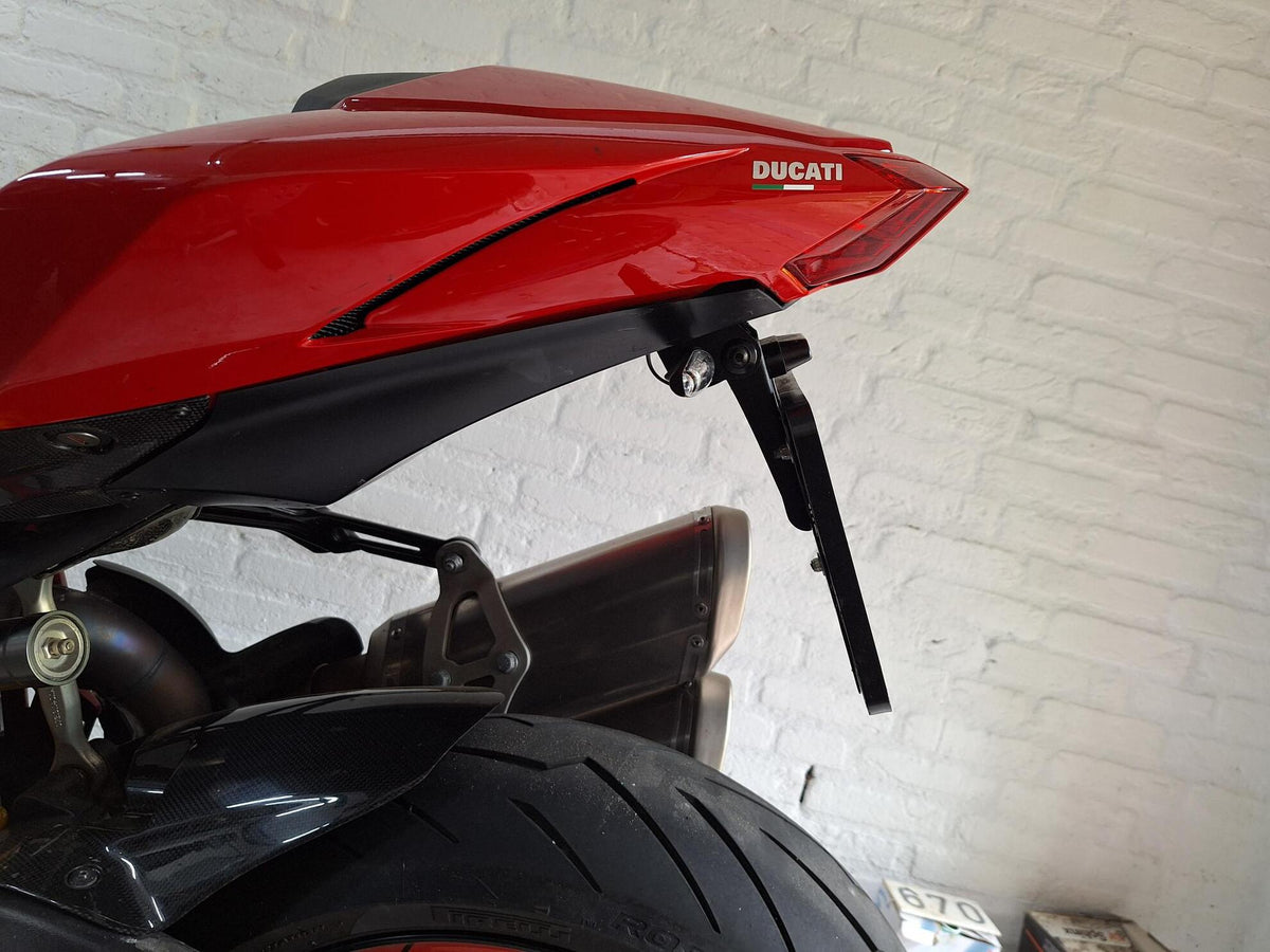 CNC Racing Adjustable License Plate for Ducati Streetfighter - CNC Racing image 2