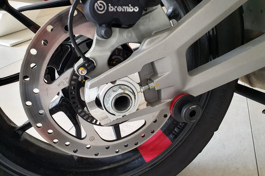 CNC Racing Swingarm Spools M8 for Ducati Multistrada - CNC Racing image 2