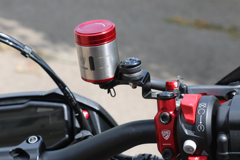 CNC Racing Fluid Reservoir 25 Ml for Front Brake – Titanium - CNC Racing image 2