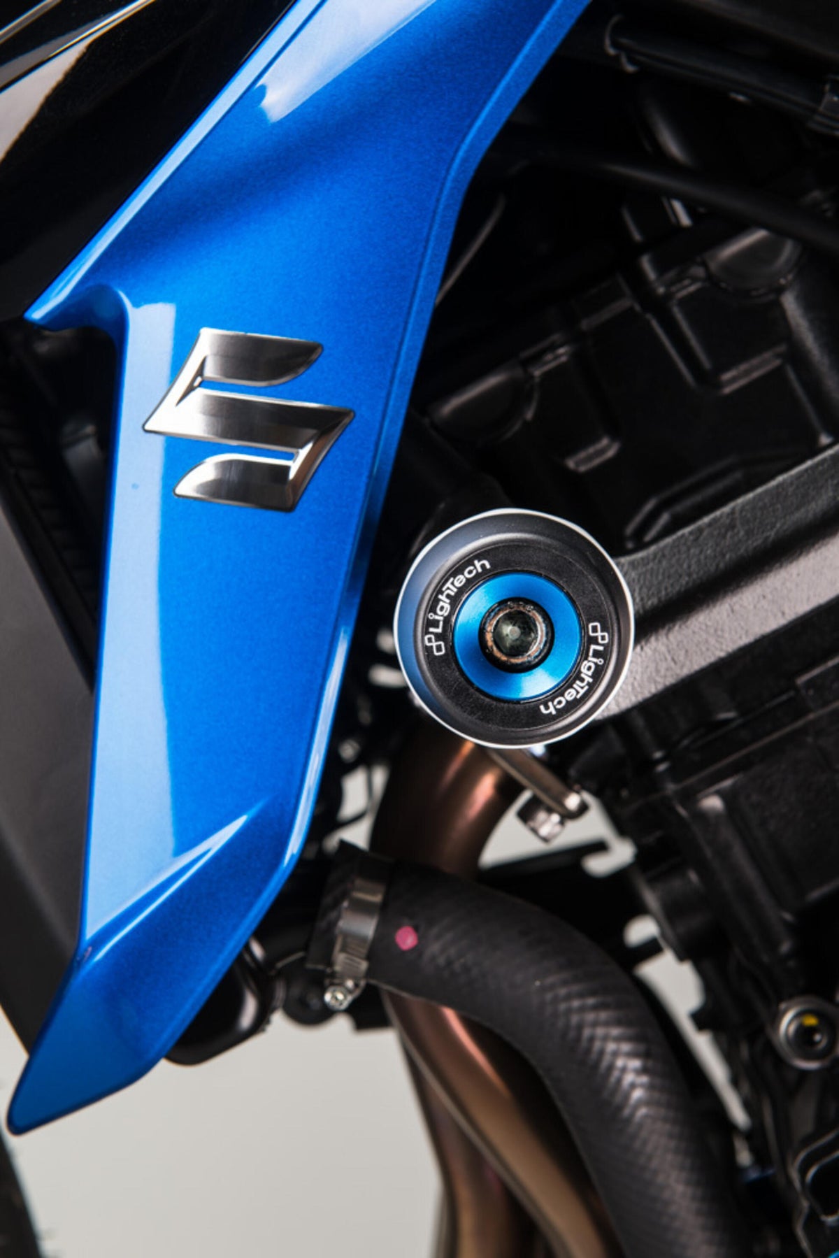 LighTech Shock-Absorbing Frame Sliders Kit for Suzuki GSX S750 2017–2020