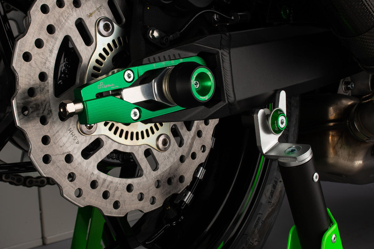LighTech Chain Adjusters for Kawasaki Z900 2017–2026 / Kawasaki Z900SE 2026