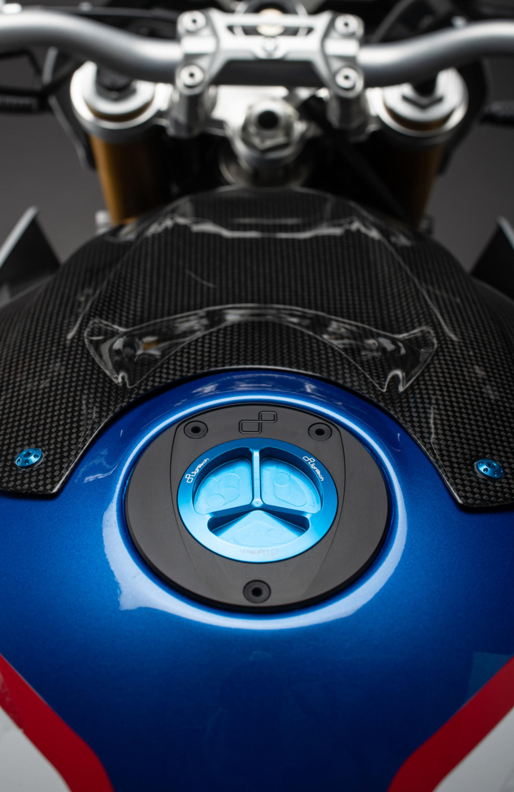 LighTech Fuel Tank Cap with Spin Locking for BMW S 1000 R 2014–2020 / BMW S 1000 RR 2009–2020