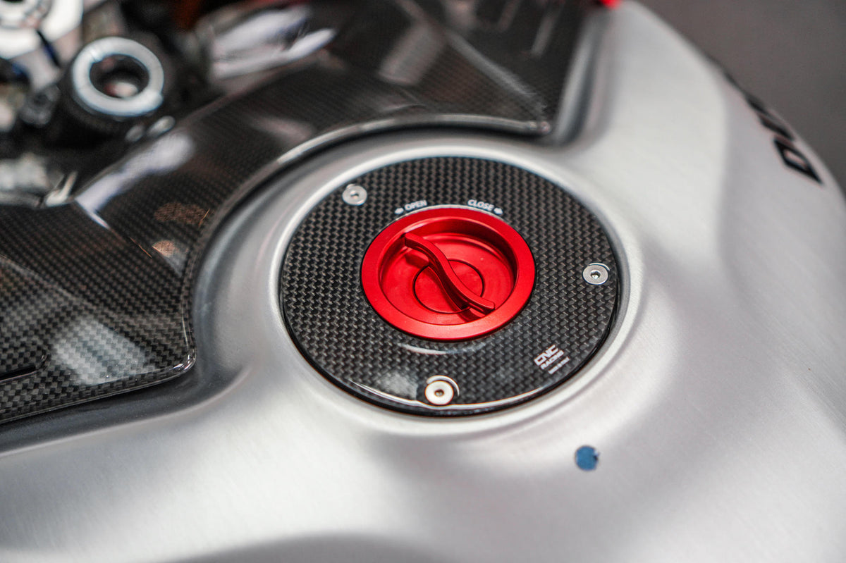 CNC Racing Fuel tank cap – flange CARBON FIBER - CNC Racing image 4