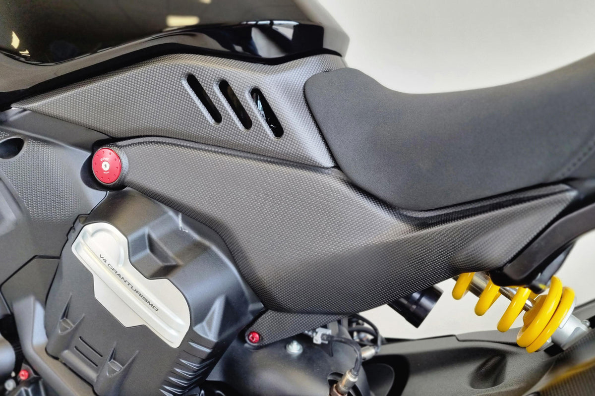 CNC Racing Fuel Tank Side Covers for Ducati Diavel V4 – Carbon - CNC Racing image 2