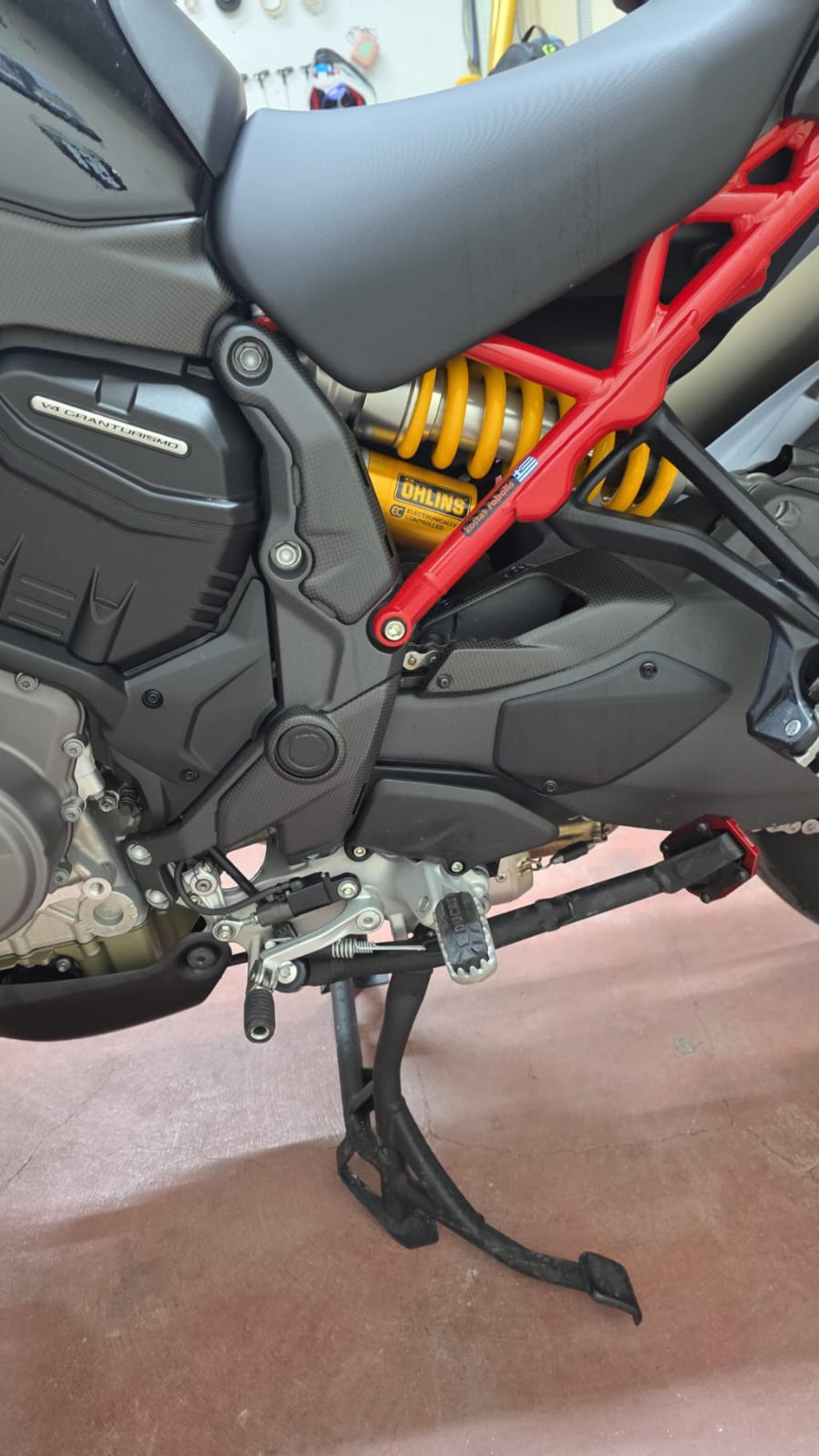 CNC Racing Frame Plates Side Upper Covers Carbon for Ducati Multistrada V4 - CNC Racing image 2