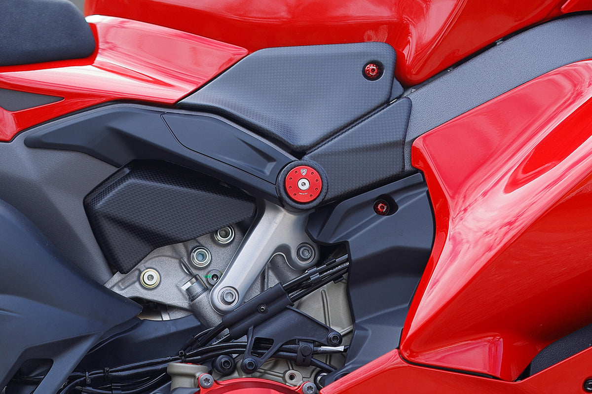CNC Racing Right Engine Cover for Ducati Panigale V4 and Streetfighter V4 (MY2025) – Carbon Plain Weave, Matte Finish, Plug & Play - CNC Racing image 2