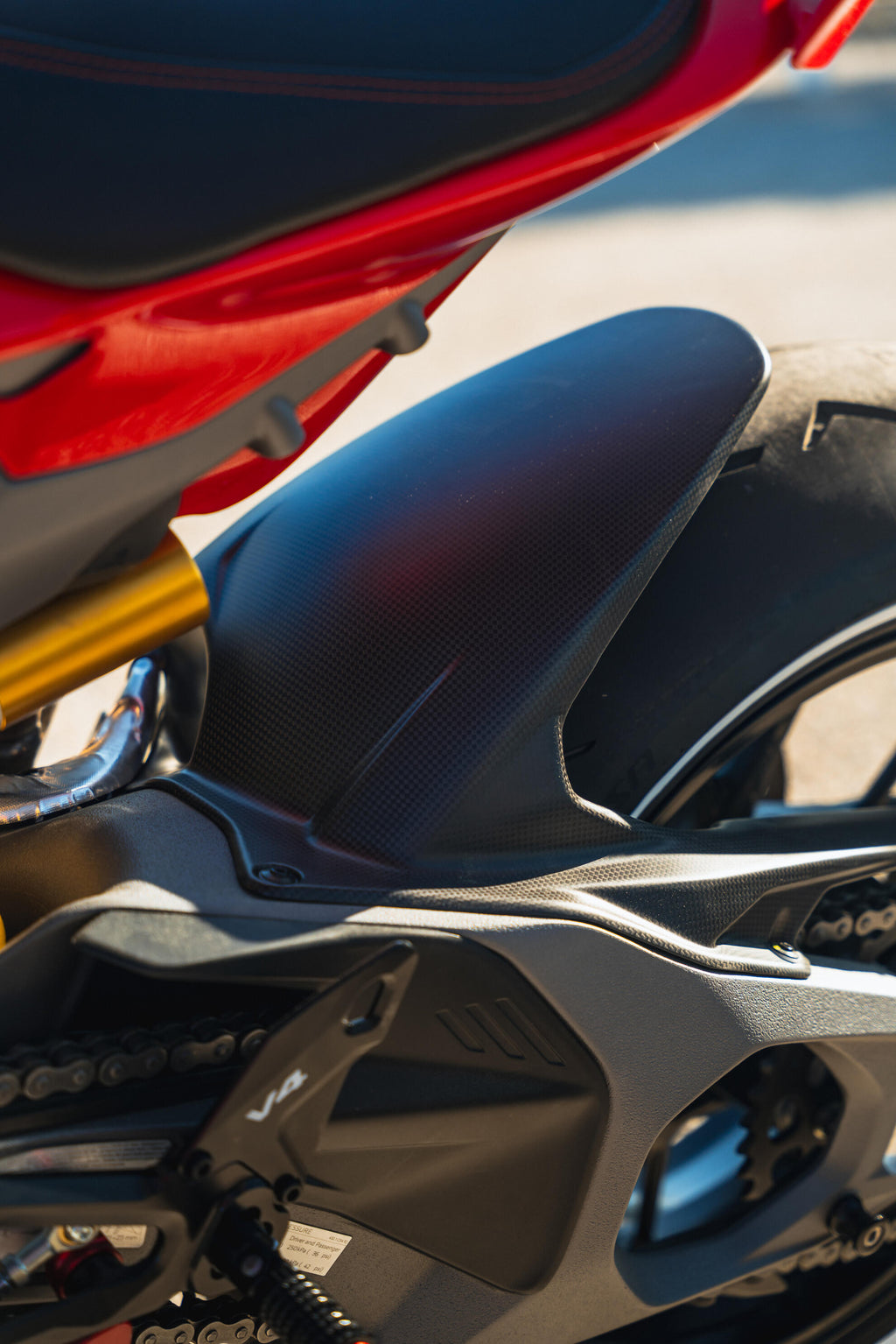 CNC Racing Rear Fender for Ducati Panigale V4 and Streetfighter V4 MY2025 – Carbon - CNC Racing image 5