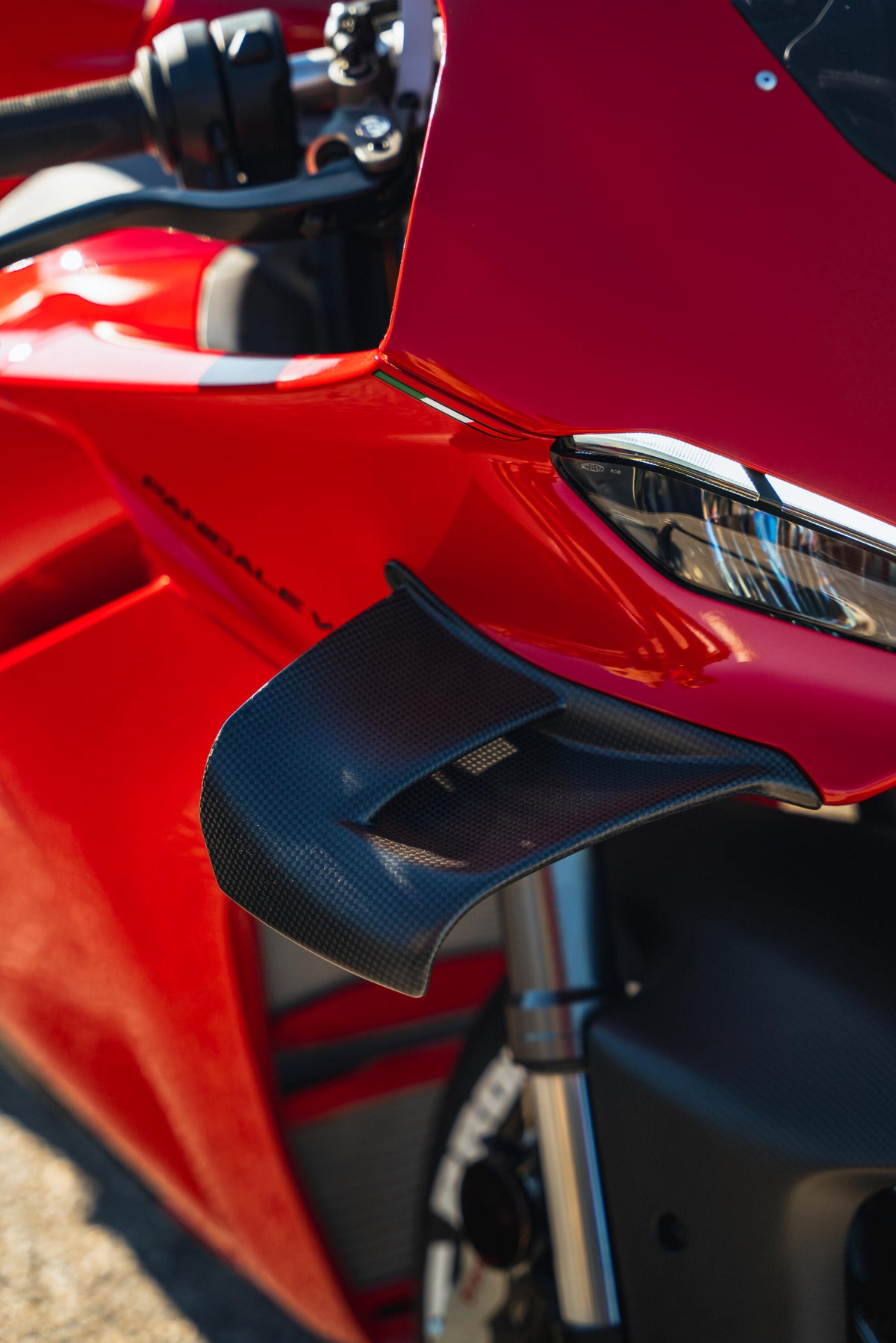 CNC Racing Winglets for Ducati Panigale V4 – Carbon - CNC Racing image 3
