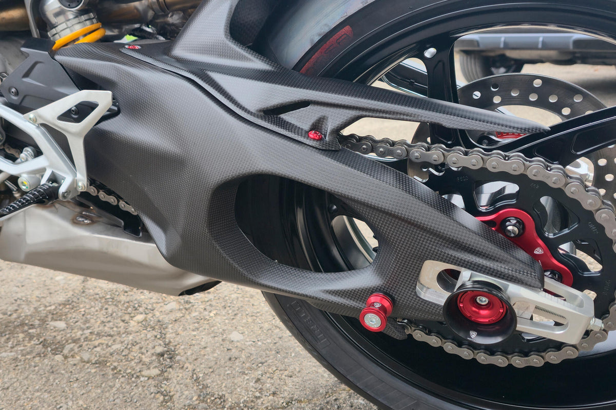 CNC Racing Carbon Swingarm Covers Left and Right for Ducati Panigale V4 / Streetfighter V4 2025 - CNC Racing image 7