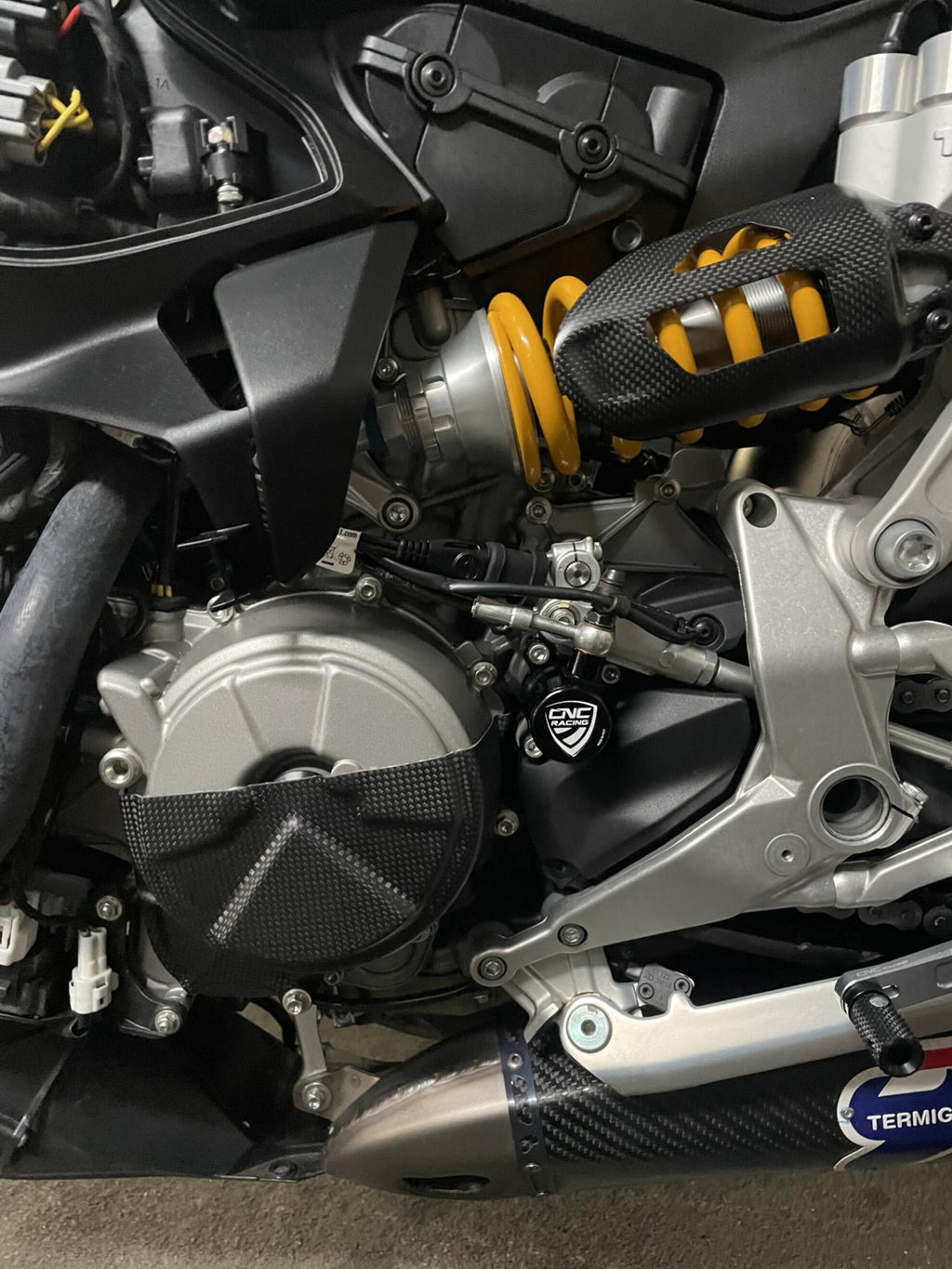 CNC Racing Generator Cover Carbpon for Ducati Panigale - CNC Racing image 2