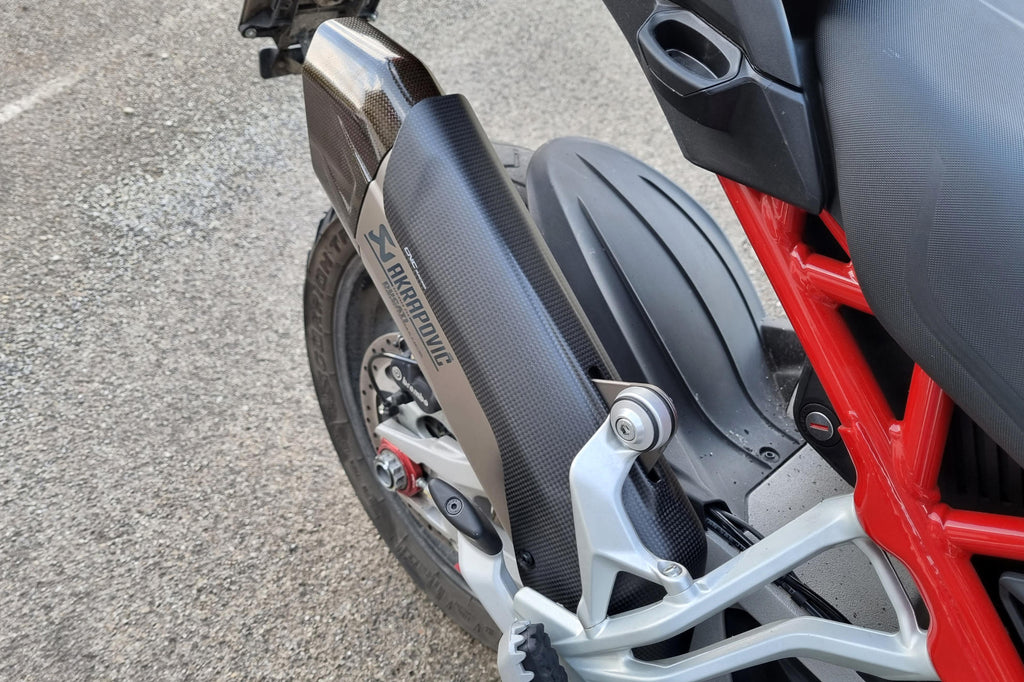 CNC Racing Exhaust Silencer Akrapovic Heat Guard for Ducati Multistrada V4 – Carbon - CNC Racing image 4